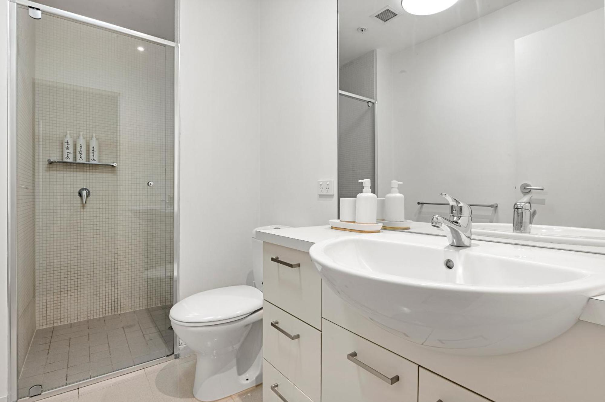 Sea View, Gym & Pool, 2 Bedrooms 2 Bathrooms メルボルン エクステリア 写真